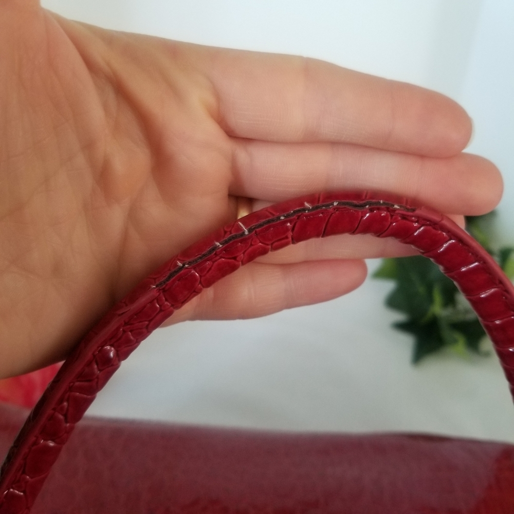 3/$28 NYC Red Tote Bag Croc Faux Leather Design - Picture 15 of 16